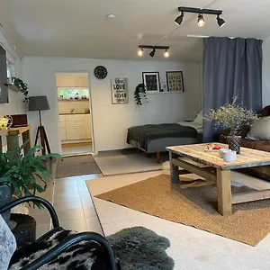 Cozy Studio With Garden Access Apartment