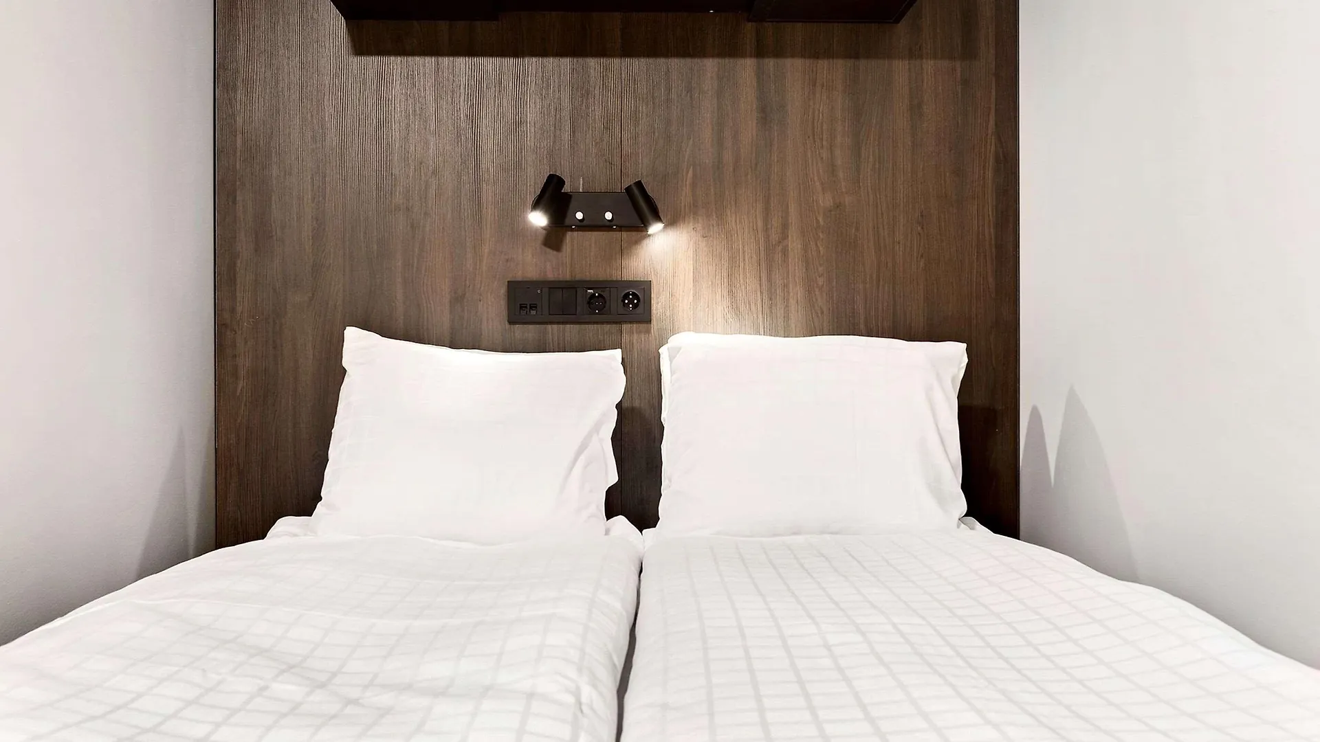 Sure Hotel Studio By Best Western Bromma ستوكهولم 3*,  السويد