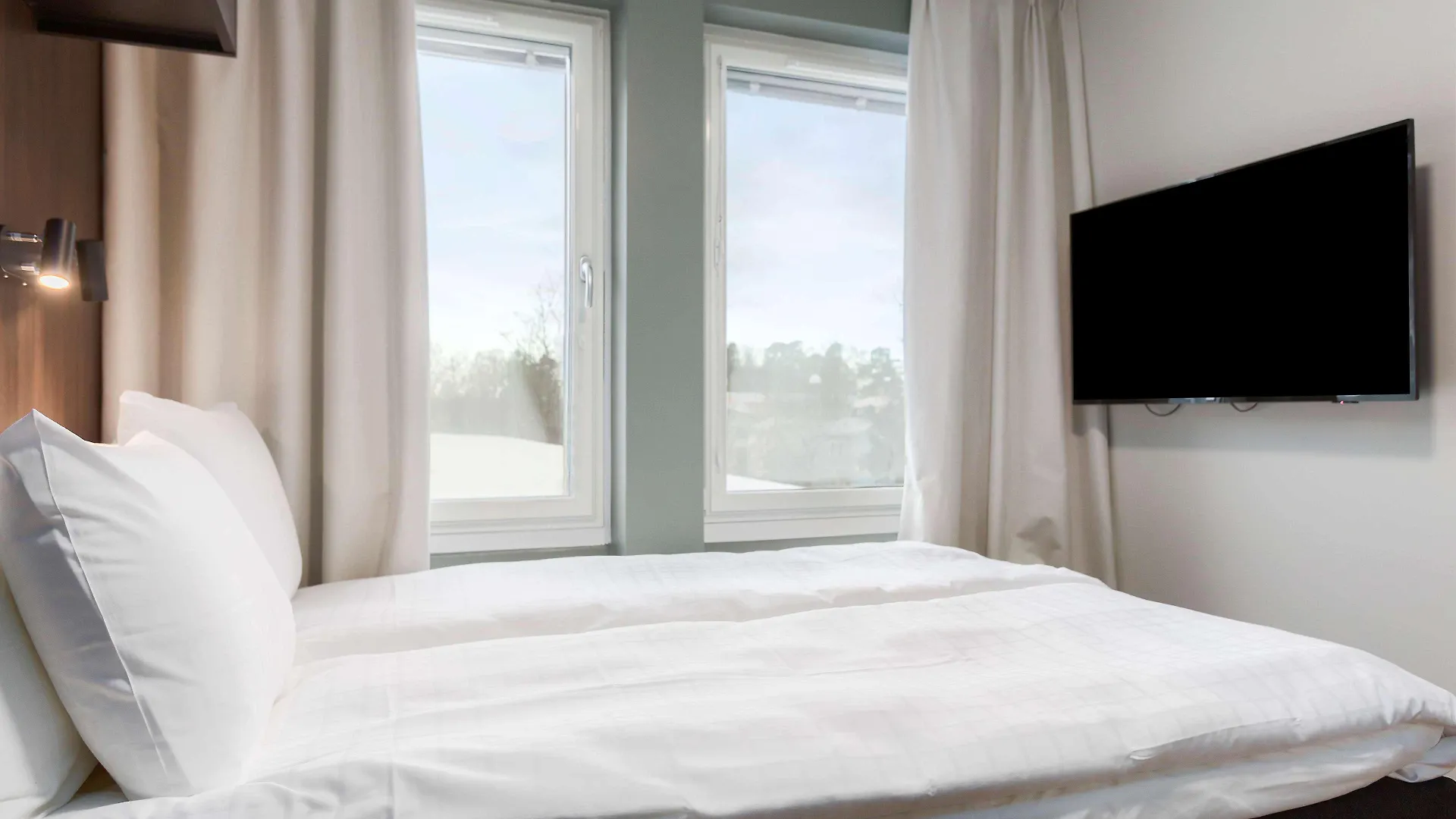***  Sure Hotel Studio By Best Western Bromma ستوكهولم السويد