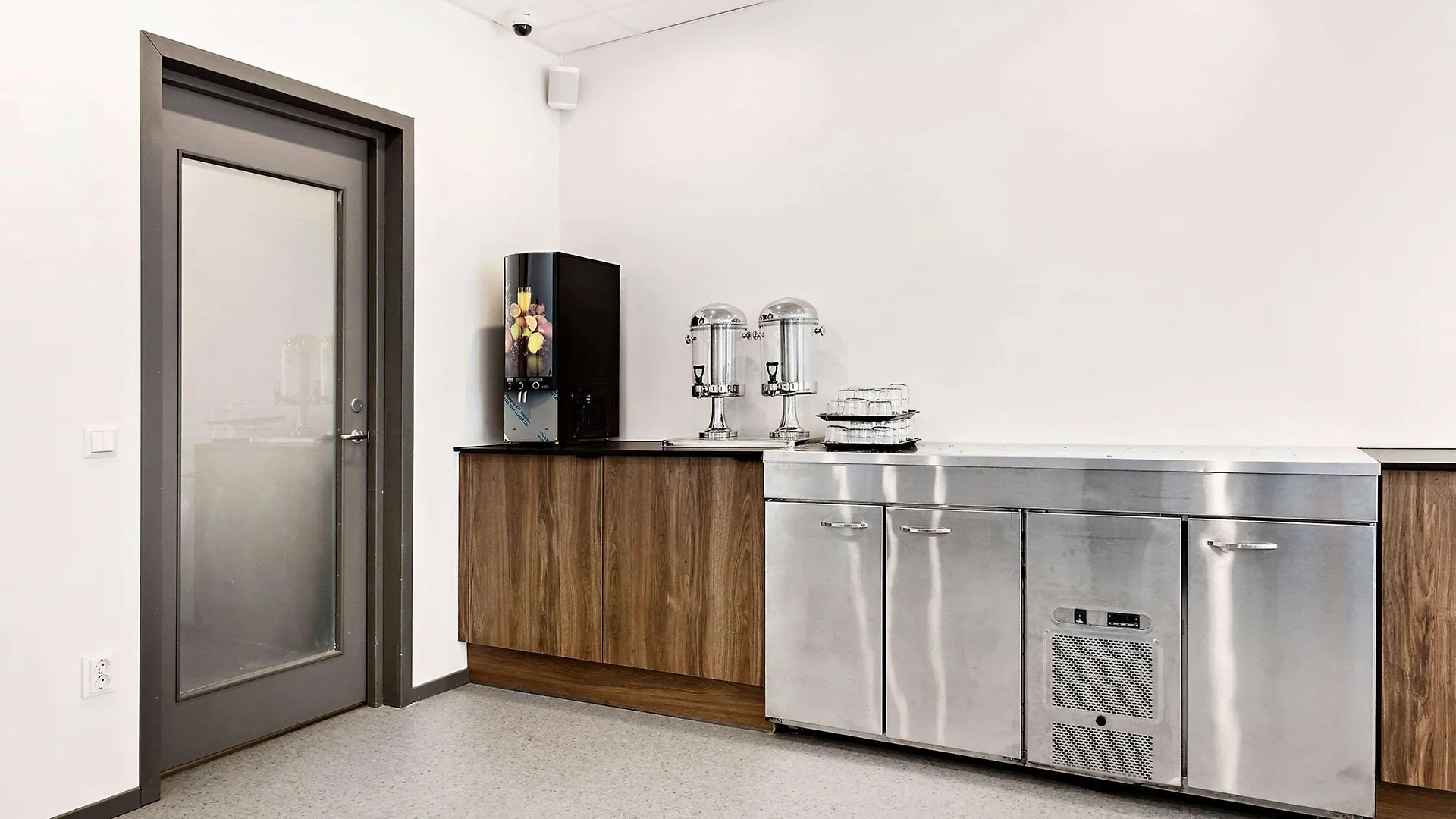 Sure Hotel Studio By Best Western Bromma ستوكهولم