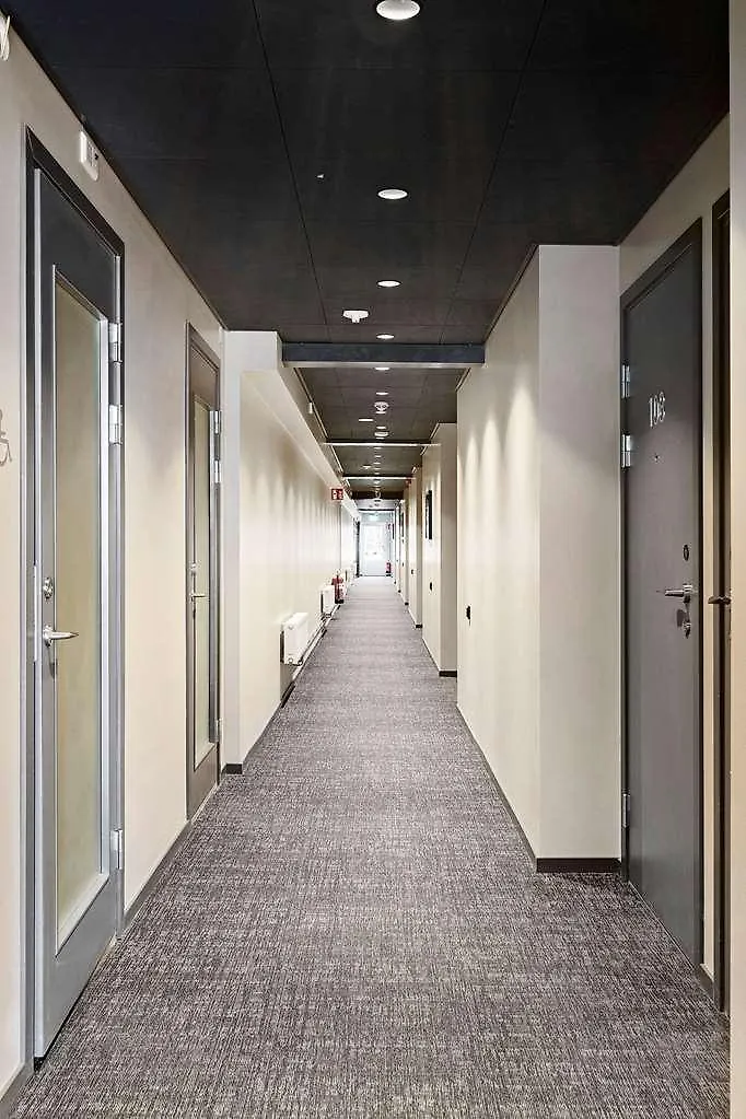 Sure Hotel Studio By Best Western Bromma ستوكهولم 3*,